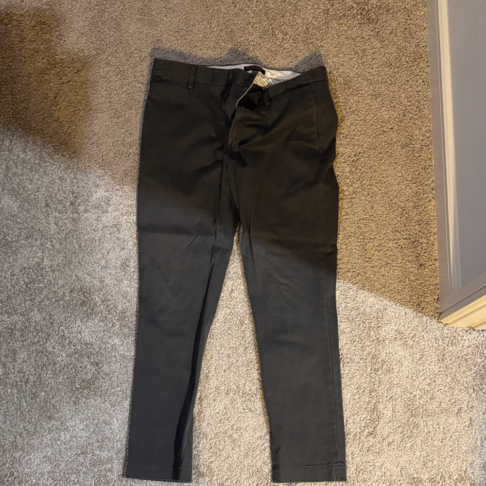 Banana Republic Men's Dark Gray Chinos
